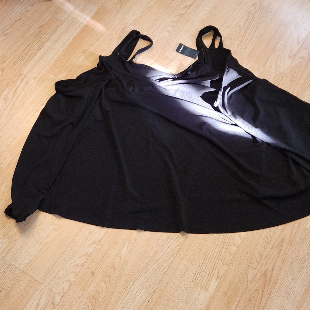 Torrid - Picture 2 of 16